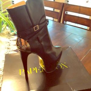 Paper Fox black, gold